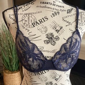 La Perla embroidered tulle bra!